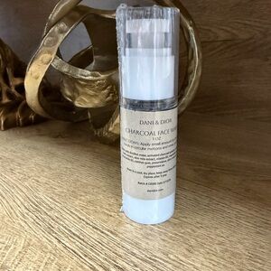 Dani & Dior Charcoal Face Wash
